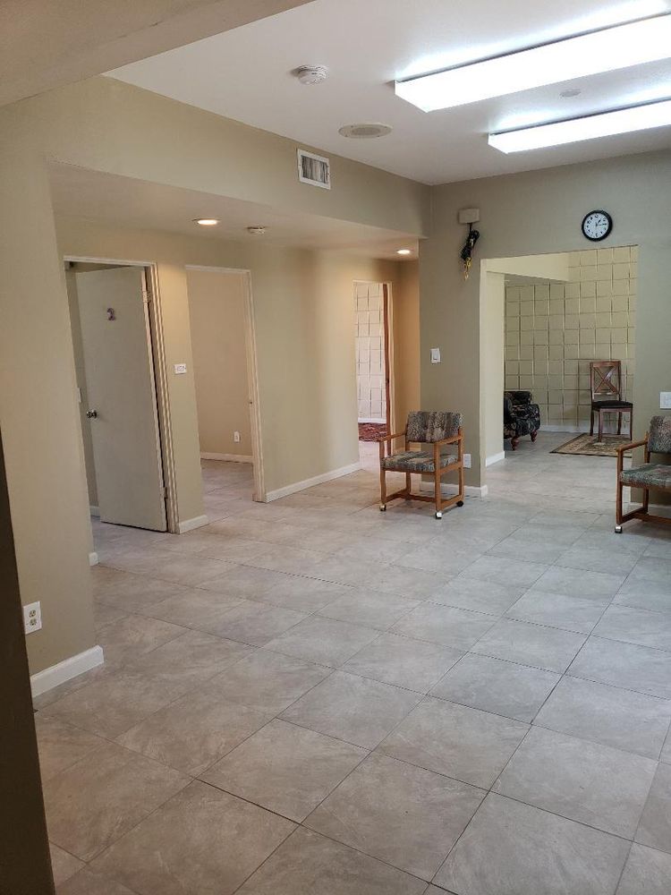 1321 Paradise Ln, Los Banos, CA 93635